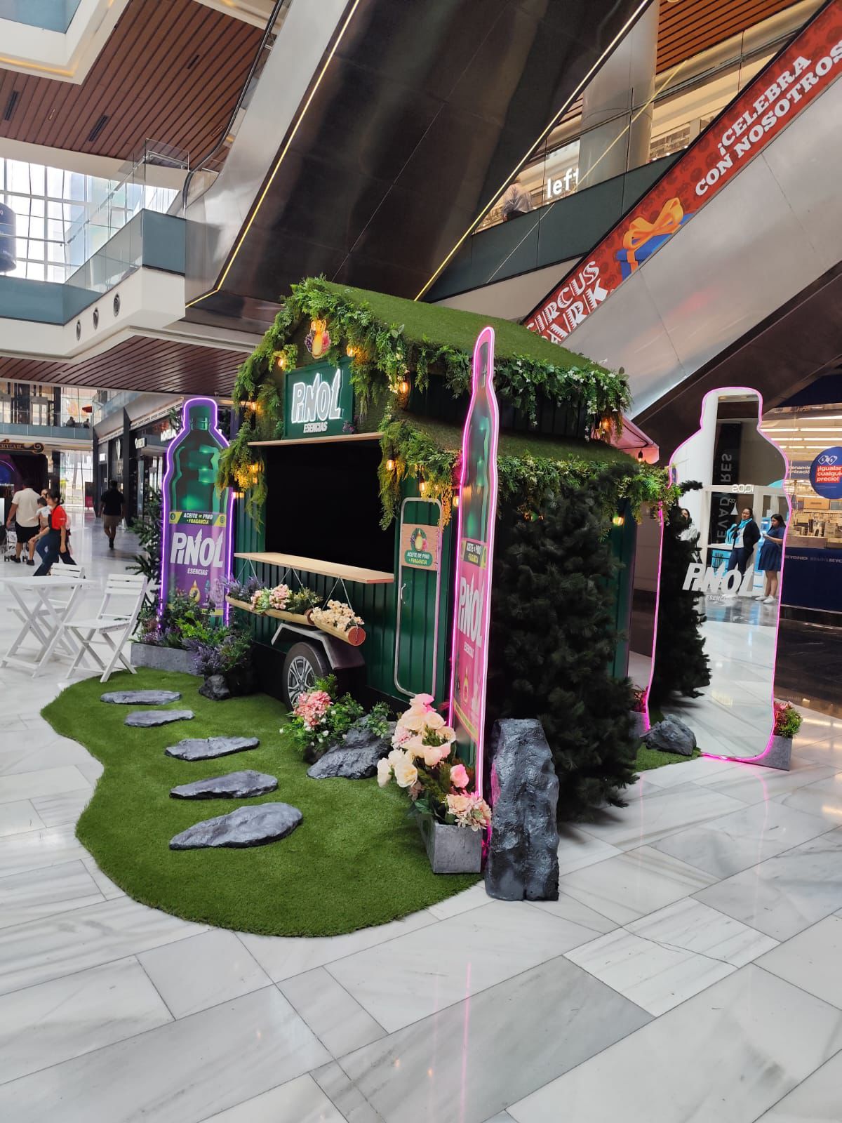 EXPERIENTIAL MARKETING 43